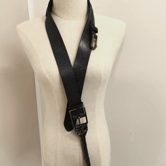 3/$30 Stylish Fashion Accessory: All-Leather Gray Belt (M/L) - Picture 2 of 9